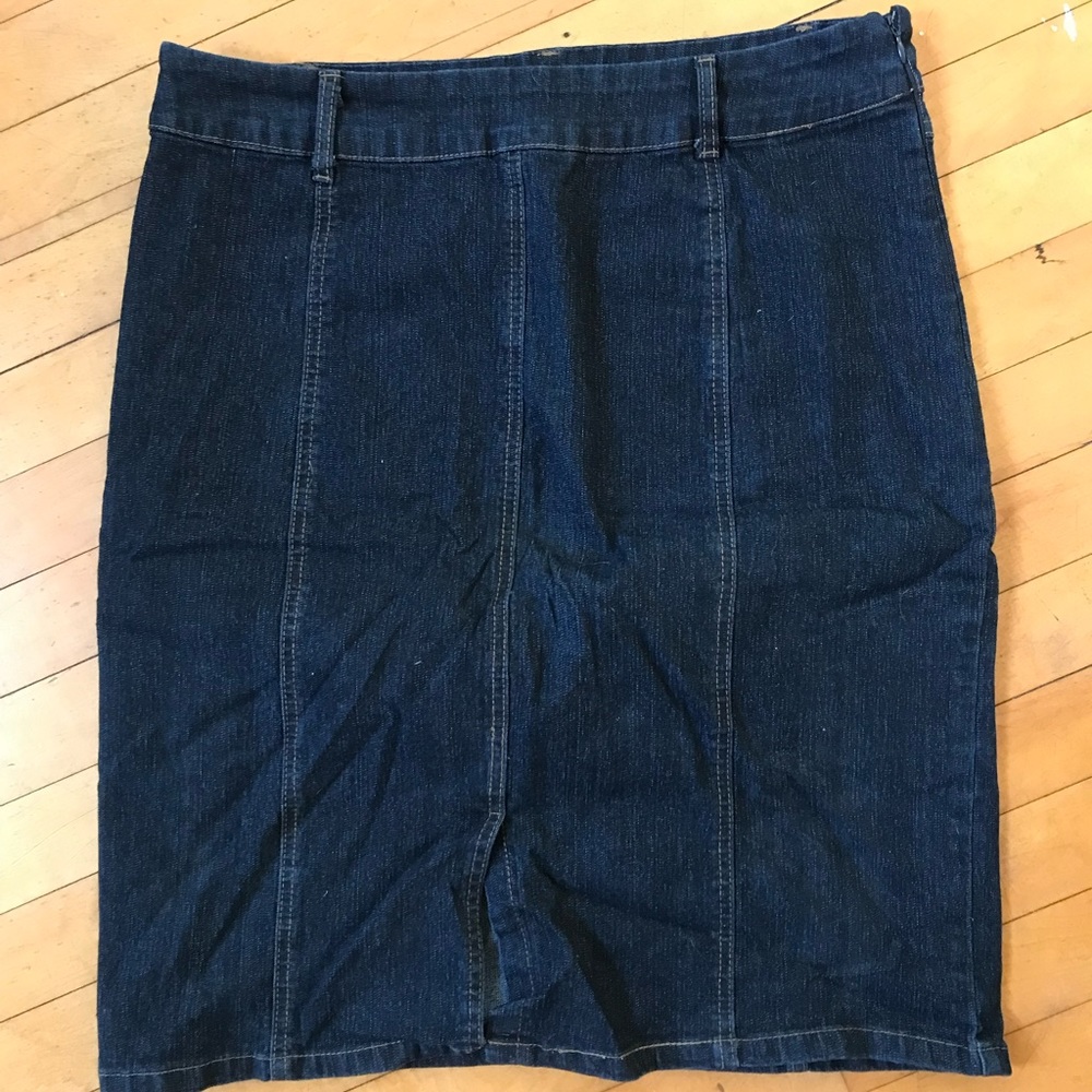 90’s Medium Wash Jean Skirt